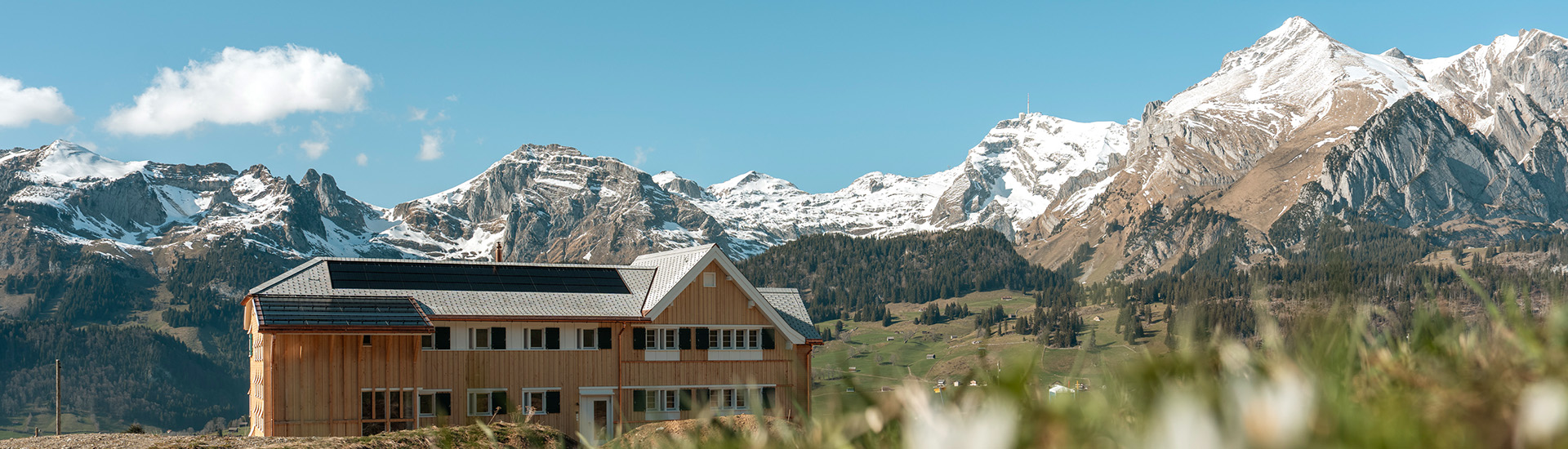 Bild Jennyhaus mit Säntis